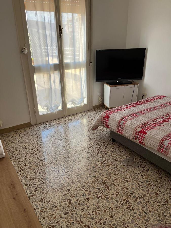 App Di Myro Apartment Reggio Emilia Exterior photo